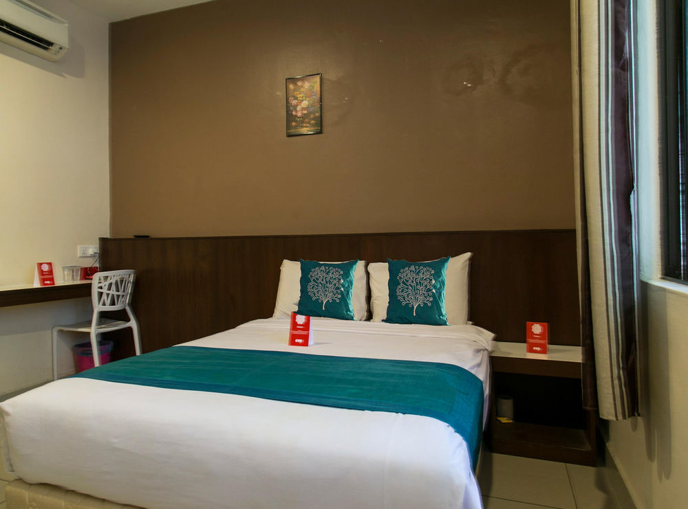 Langkawi Uptown Hotel Kuah Exterior photo